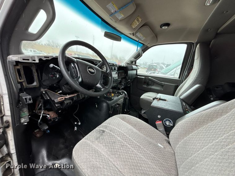 image for item FB3553 2016 Chevrolet Express G4500 ambulance