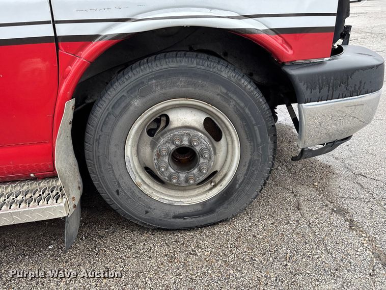 image for item FB3553 2016 Chevrolet Express G4500 ambulance