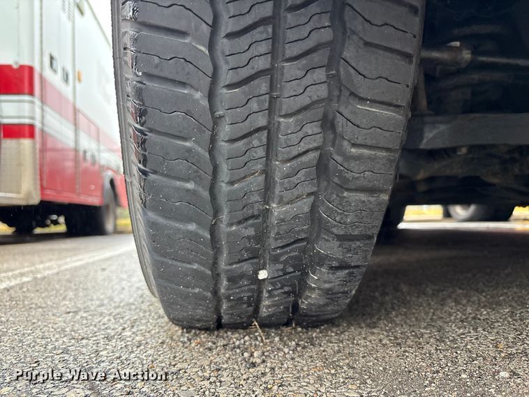 image for item FB3553 2016 Chevrolet Express G4500 ambulance