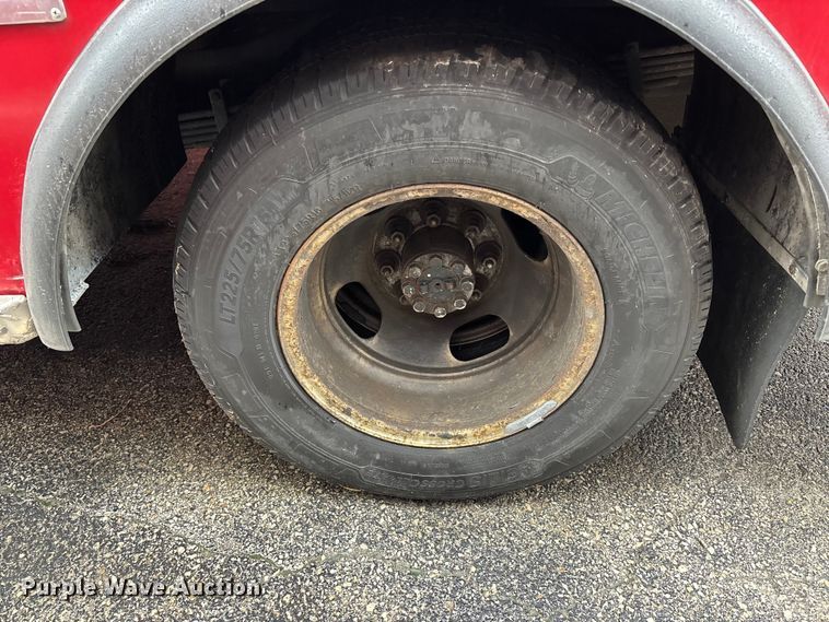 image for item FB3553 2016 Chevrolet Express G4500 ambulance