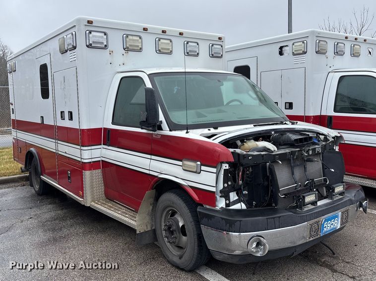 image for item FB3554 2016 Chevrolet Express G4500 ambulance