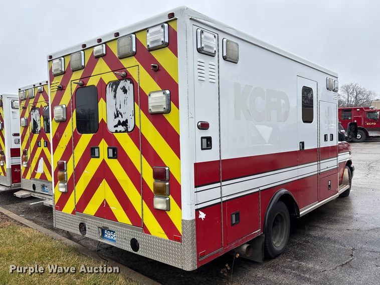 image for item FB3554 2016 Chevrolet Express G4500 ambulance