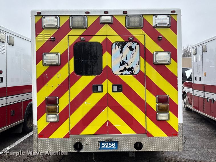 image for item FB3554 2016 Chevrolet Express G4500 ambulance