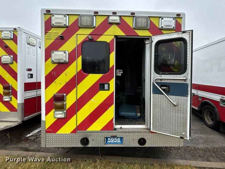 image for item FB3554 2016 Chevrolet Express G4500 ambulance