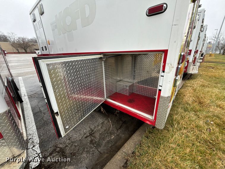 image for item FB3554 2016 Chevrolet Express G4500 ambulance