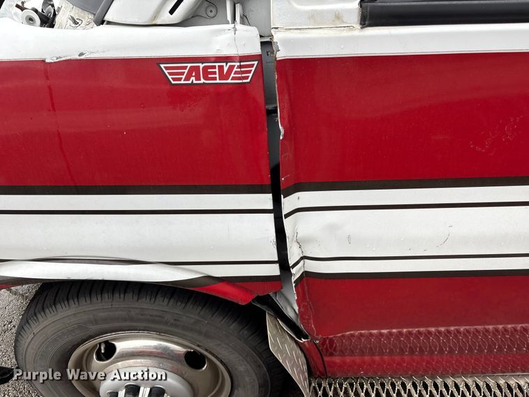 image for item FB3554 2016 Chevrolet Express G4500 ambulance