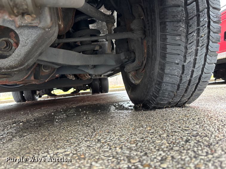 image for item FB3554 2016 Chevrolet Express G4500 ambulance