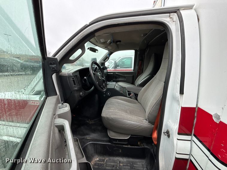 image for item FB3554 2016 Chevrolet Express G4500 ambulance