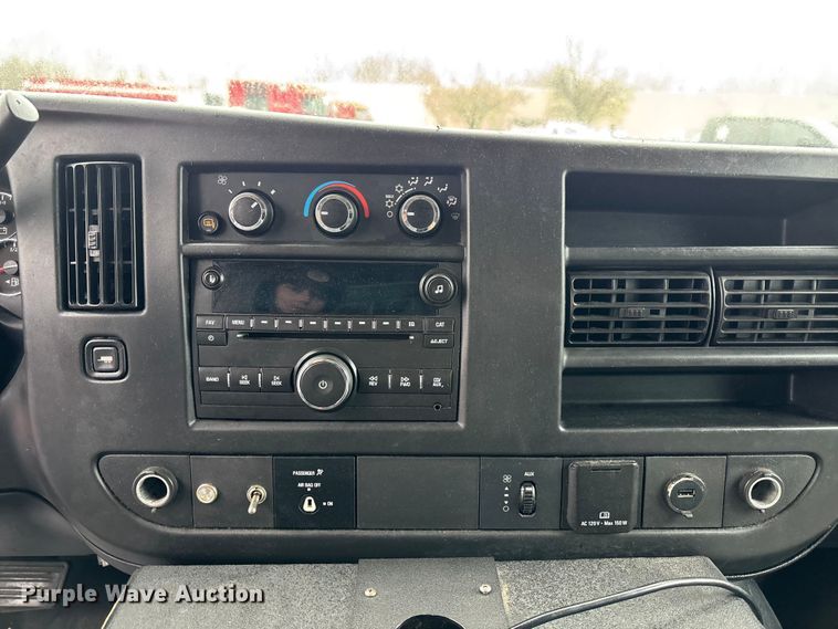 image for item FB3554 2016 Chevrolet Express G4500 ambulance