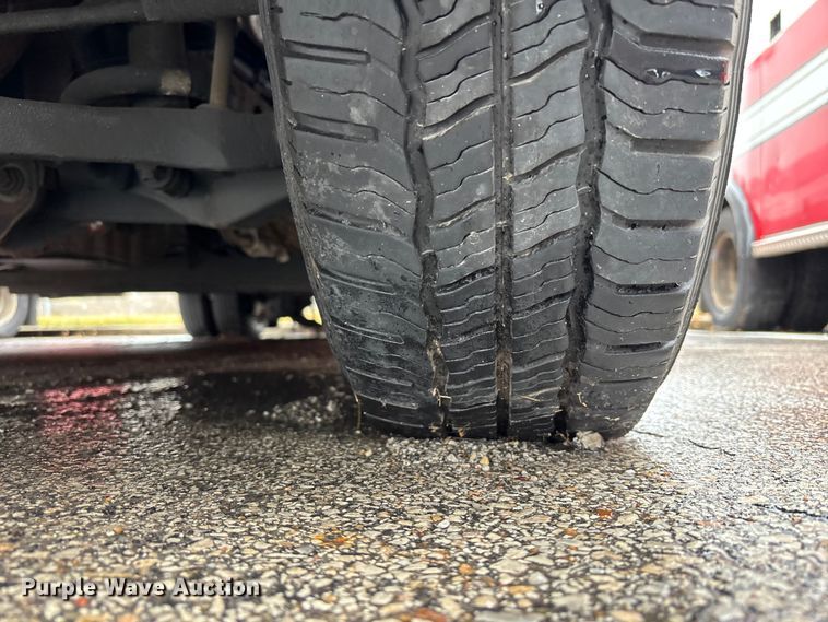 image for item FB3554 2016 Chevrolet Express G4500 ambulance