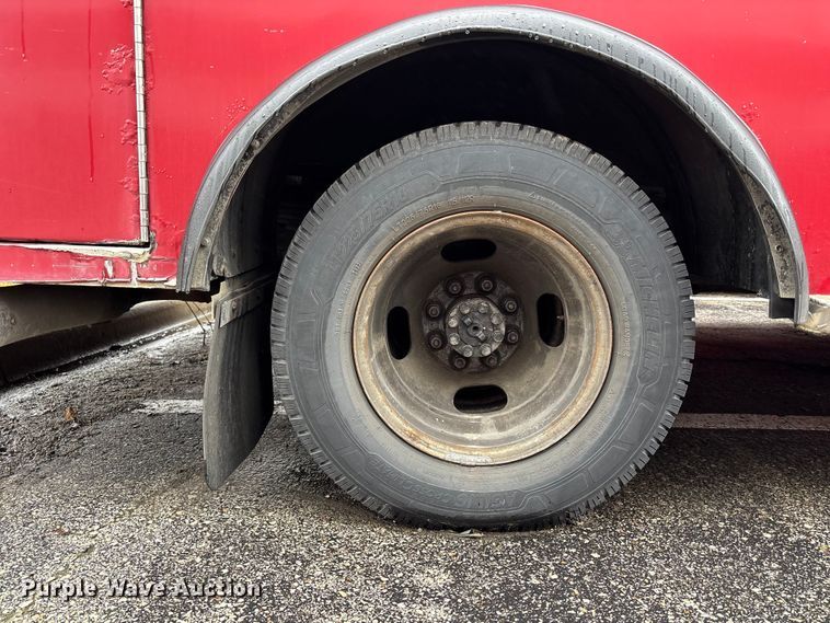 image for item FB3554 2016 Chevrolet Express G4500 ambulance