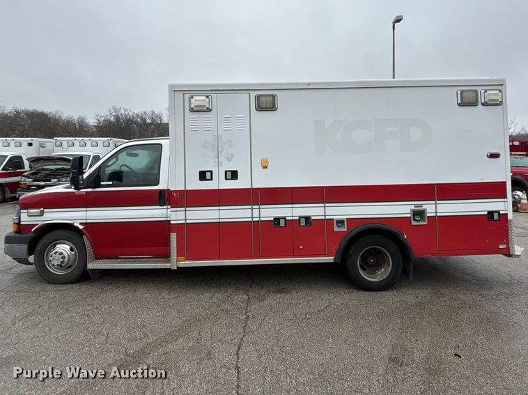 image for item FB3555 2016 Chevrolet Express G4500 ambulance