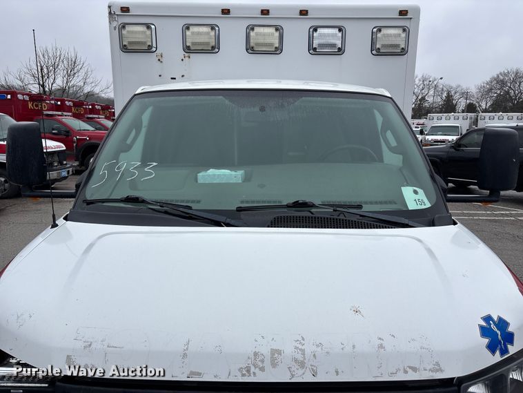 image for item FB3555 2016 Chevrolet Express G4500 ambulance