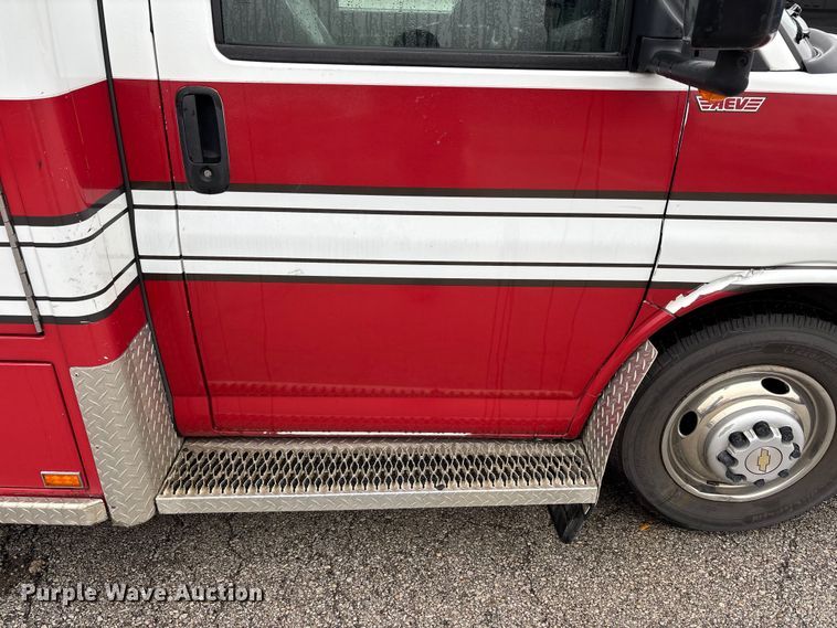 image for item FB3555 2016 Chevrolet Express G4500 ambulance