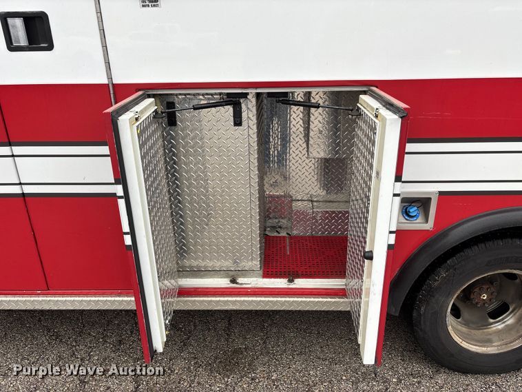 image for item FB3555 2016 Chevrolet Express G4500 ambulance