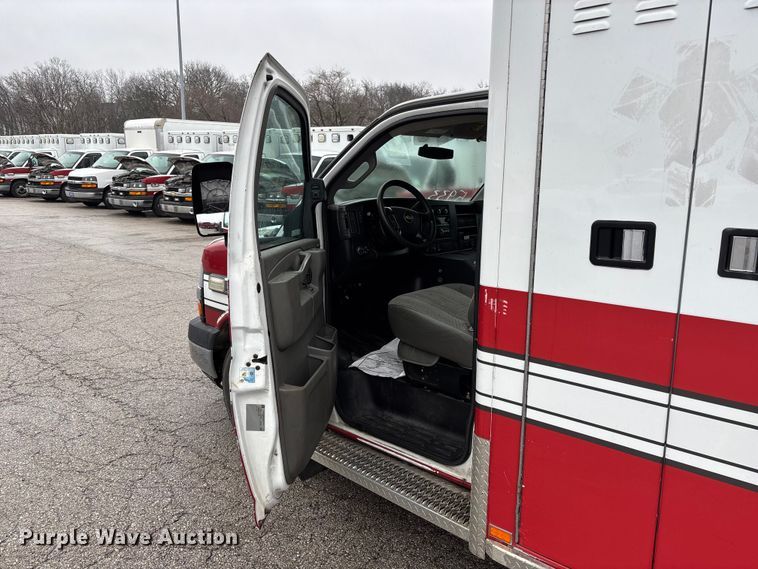 image for item FB3555 2016 Chevrolet Express G4500 ambulance
