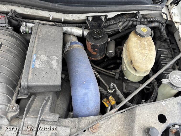 image for item FB3555 2016 Chevrolet Express G4500 ambulance