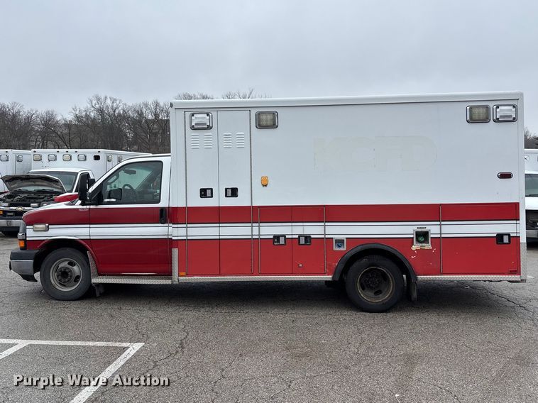 image for item FB3556 2016 Chevrolet Express G4500 ambulance