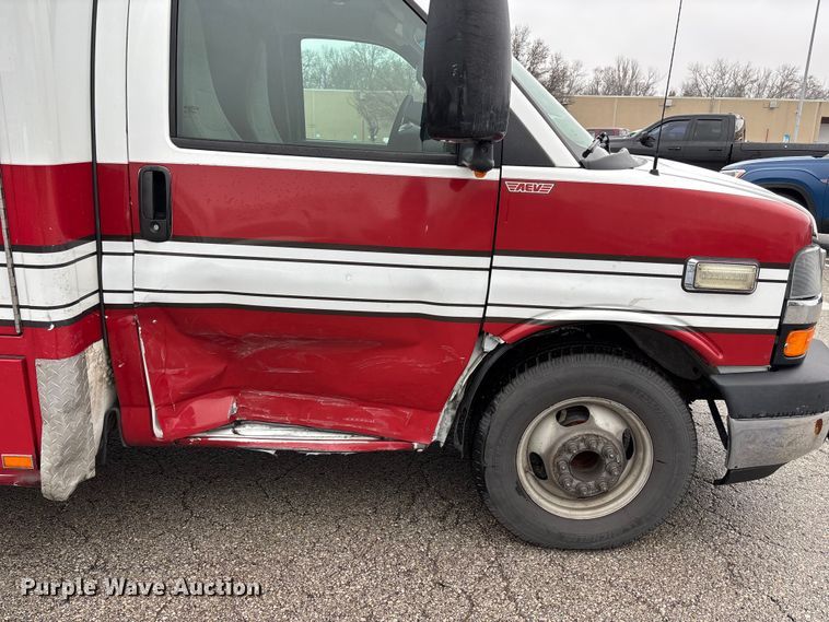 image for item FB3556 2016 Chevrolet Express G4500 ambulance