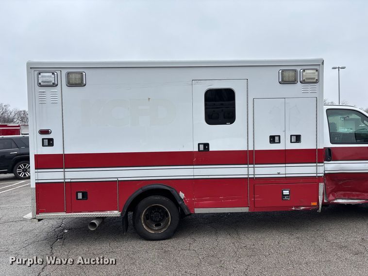 image for item FB3556 2016 Chevrolet Express G4500 ambulance