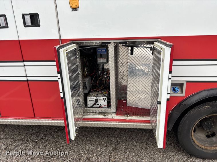 image for item FB3556 2016 Chevrolet Express G4500 ambulance