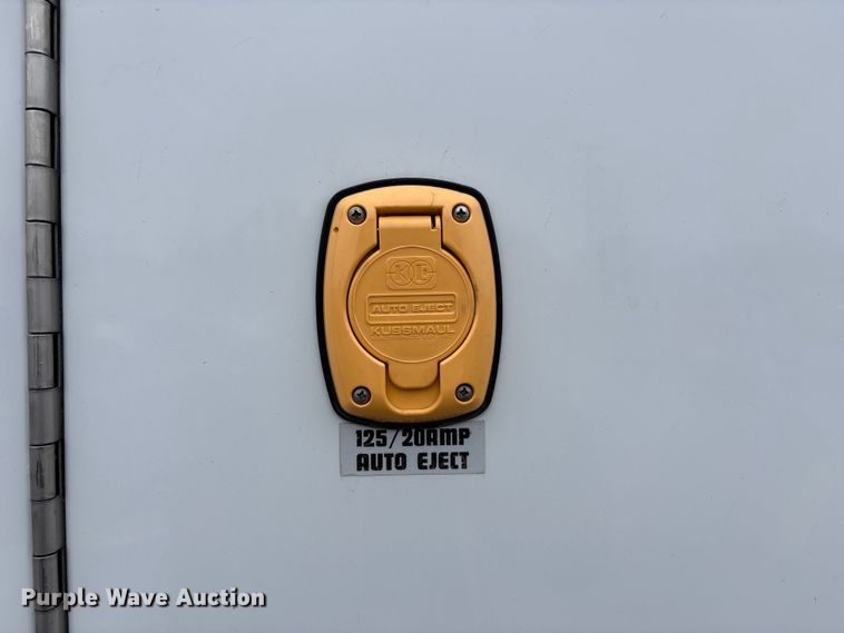 image for item FB3556 2016 Chevrolet Express G4500 ambulance