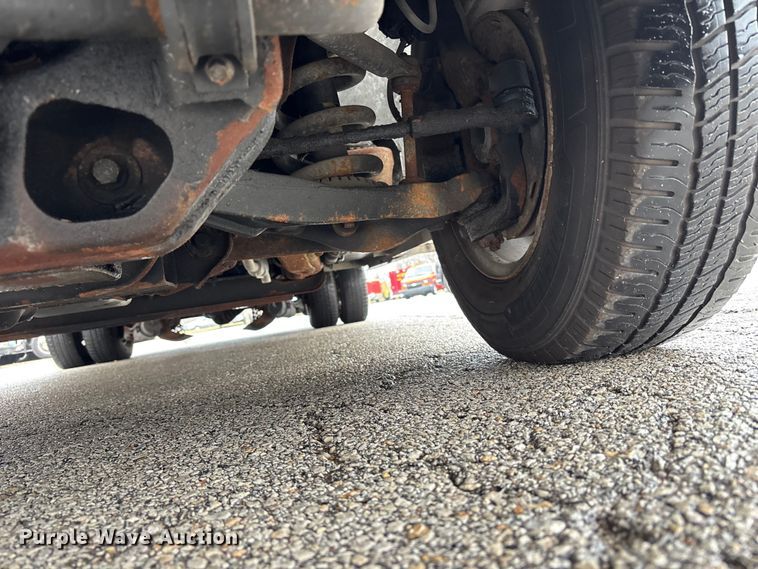 image for item FB3556 2016 Chevrolet Express G4500 ambulance