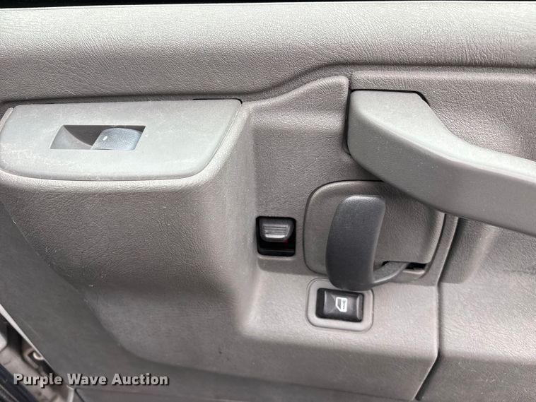 image for item FB3556 2016 Chevrolet Express G4500 ambulance