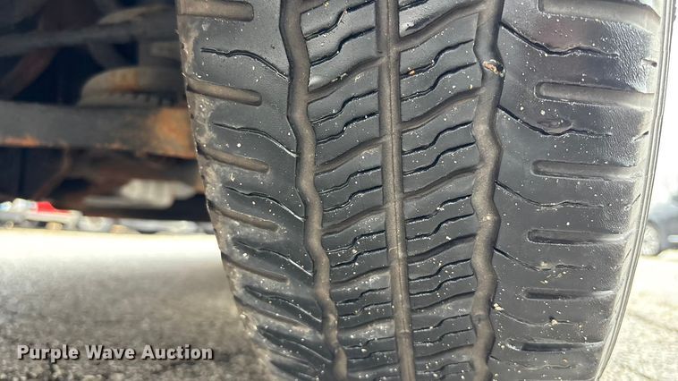 image for item FB3556 2016 Chevrolet Express G4500 ambulance