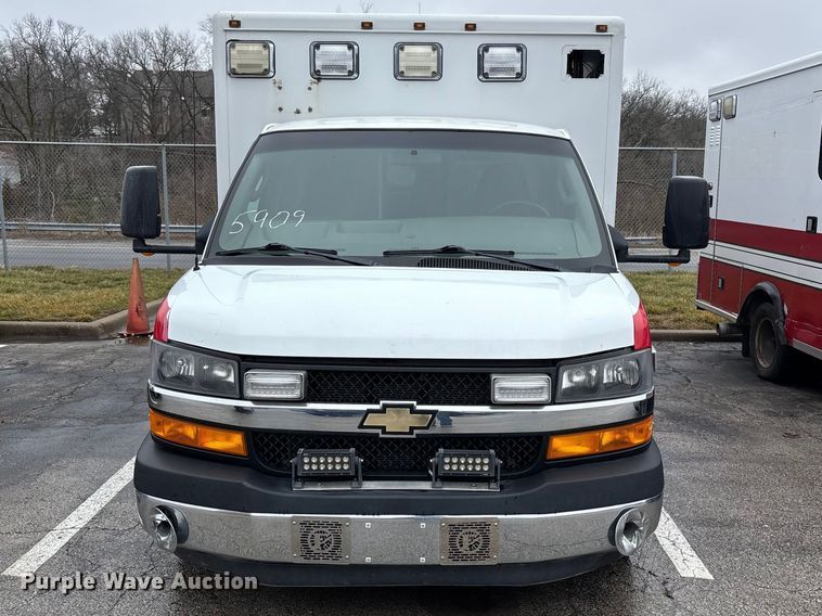 image for item FB3557 2016 Chevrolet Express G4500 ambulance