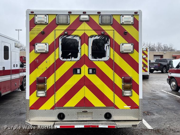 image for item FB3557 2016 Chevrolet Express G4500 ambulance