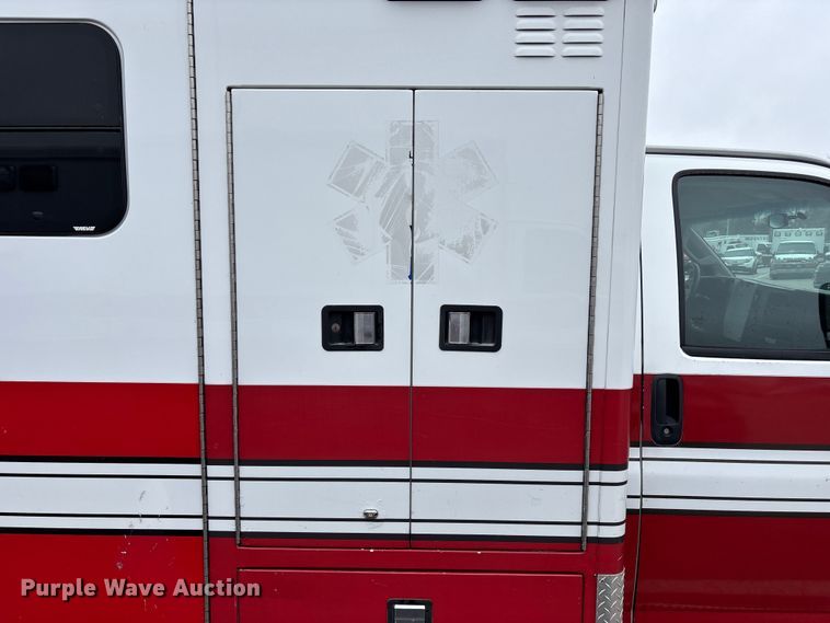 image for item FB3557 2016 Chevrolet Express G4500 ambulance