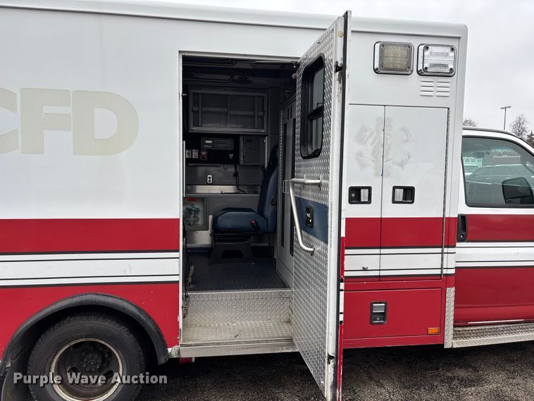 image for item FB3557 2016 Chevrolet Express G4500 ambulance