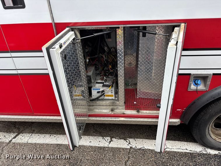 image for item FB3557 2016 Chevrolet Express G4500 ambulance