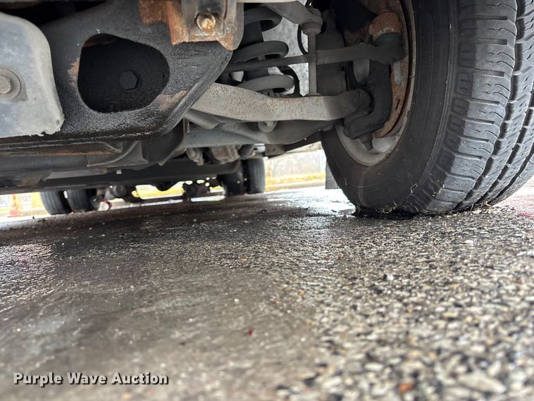 image for item FB3557 2016 Chevrolet Express G4500 ambulance