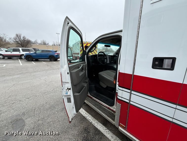 image for item FB3557 2016 Chevrolet Express G4500 ambulance