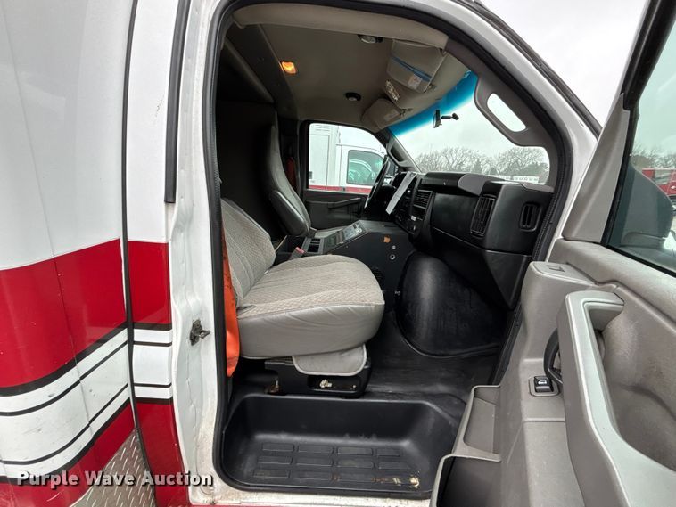 image for item FB3557 2016 Chevrolet Express G4500 ambulance