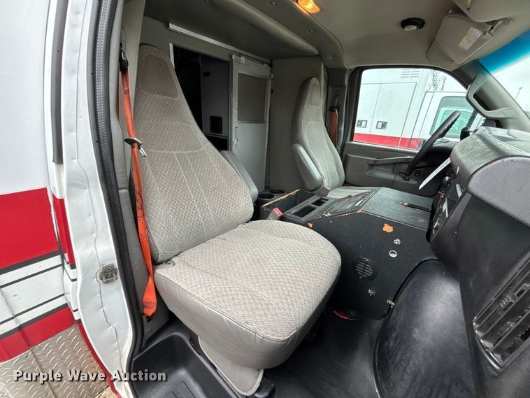 image for item FB3557 2016 Chevrolet Express G4500 ambulance