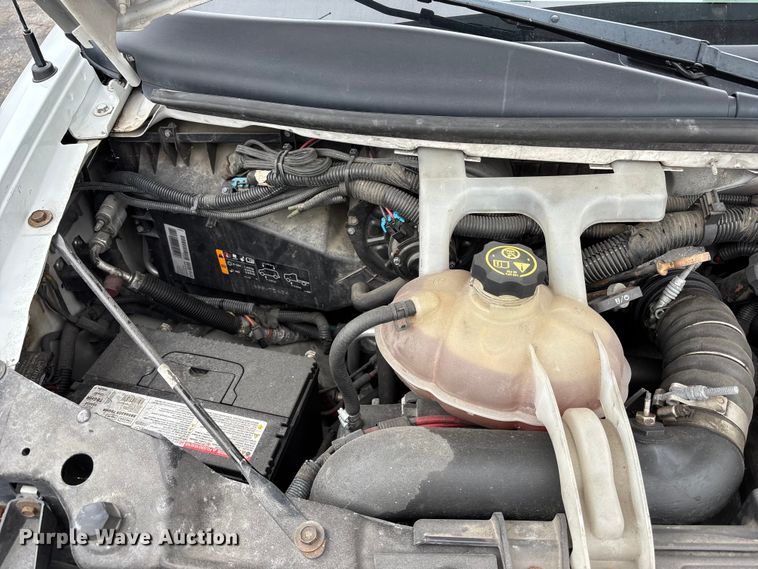 image for item FB3557 2016 Chevrolet Express G4500 ambulance