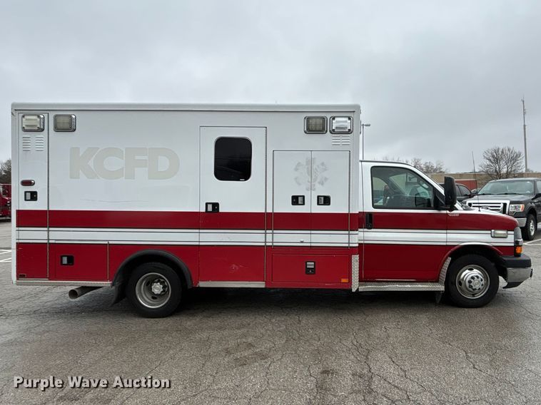 image for item FB3558 2016 Chevrolet Express G4500 ambulance