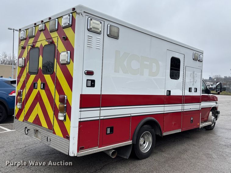 image for item FB3558 2016 Chevrolet Express G4500 ambulance