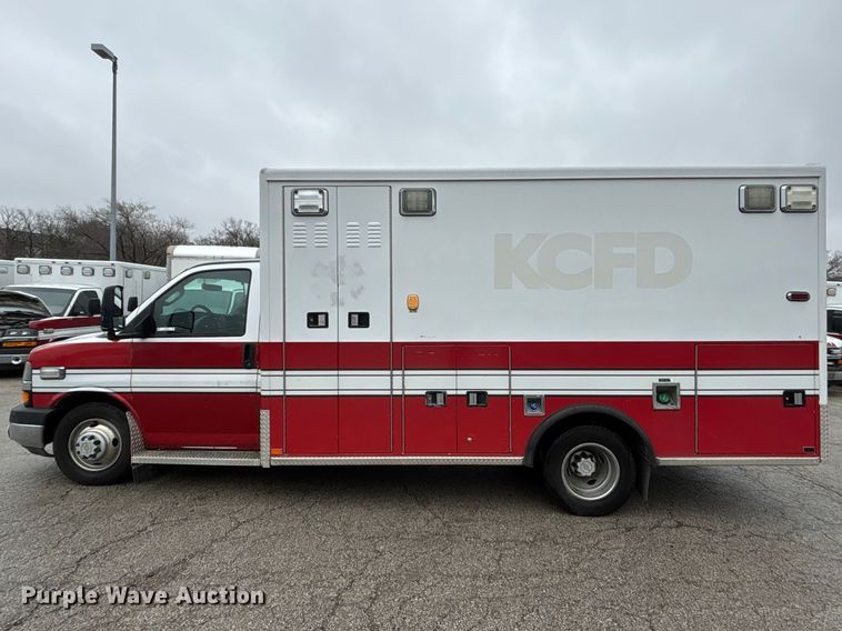 image for item FB3558 2016 Chevrolet Express G4500 ambulance