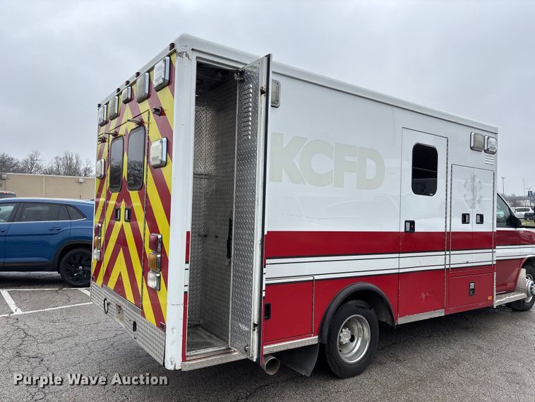 image for item FB3558 2016 Chevrolet Express G4500 ambulance