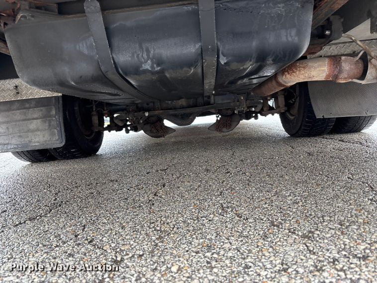 image for item FB3558 2016 Chevrolet Express G4500 ambulance