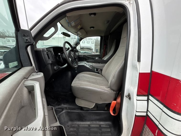 image for item FB3558 2016 Chevrolet Express G4500 ambulance