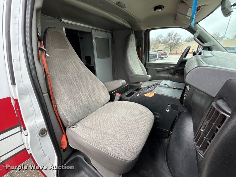 image for item FB3558 2016 Chevrolet Express G4500 ambulance