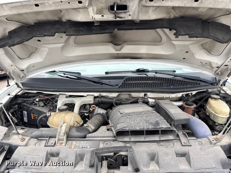 image for item FB3558 2016 Chevrolet Express G4500 ambulance