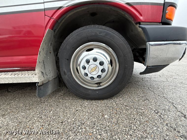 image for item FB3558 2016 Chevrolet Express G4500 ambulance