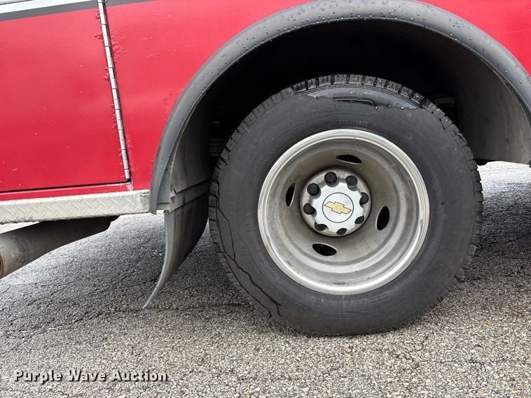 image for item FB3558 2016 Chevrolet Express G4500 ambulance