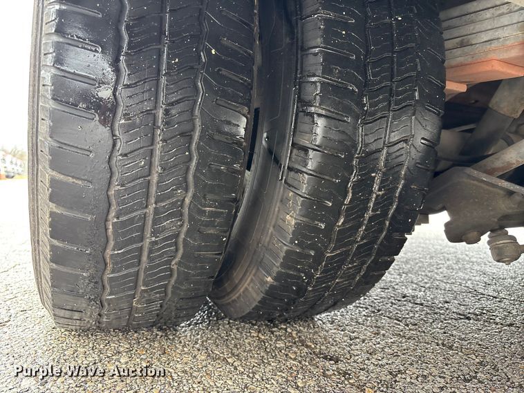 image for item FB3558 2016 Chevrolet Express G4500 ambulance